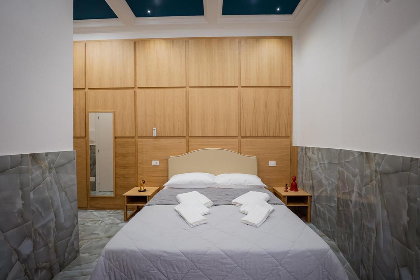 Cla.Pa H. Group - Dislocated Hospitality Hotel Napoli Bagian luar foto