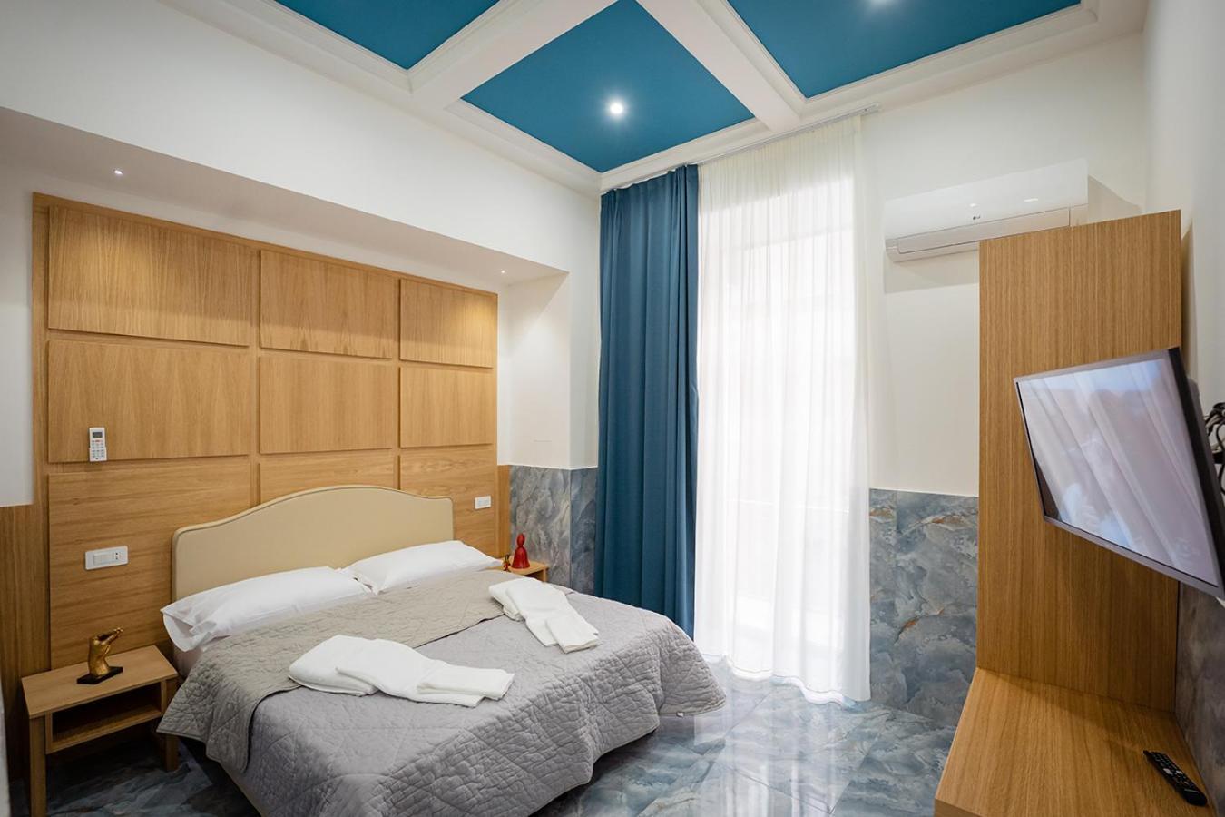 Cla.Pa H. Group - Dislocated Hospitality Hotel Napoli Bagian luar foto